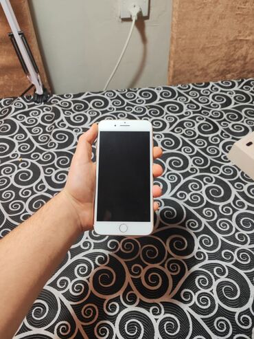 betek plus: IPhone 8 Plus, 64 GB, Gümüşü, Barmaq izi