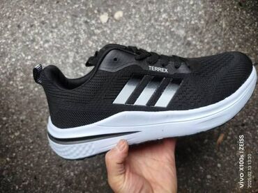 patike za odela: Trainers, size - 43