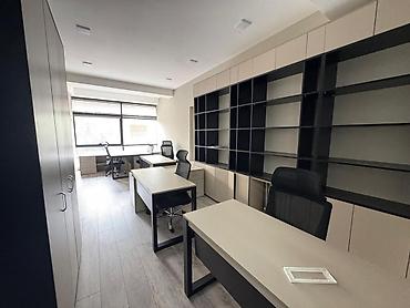 Коммерческая недвижимость: İcarəyə verilir 3 otaqlı ofis 90 m², Gənclik m. Daha 7 şəklə bax — 8