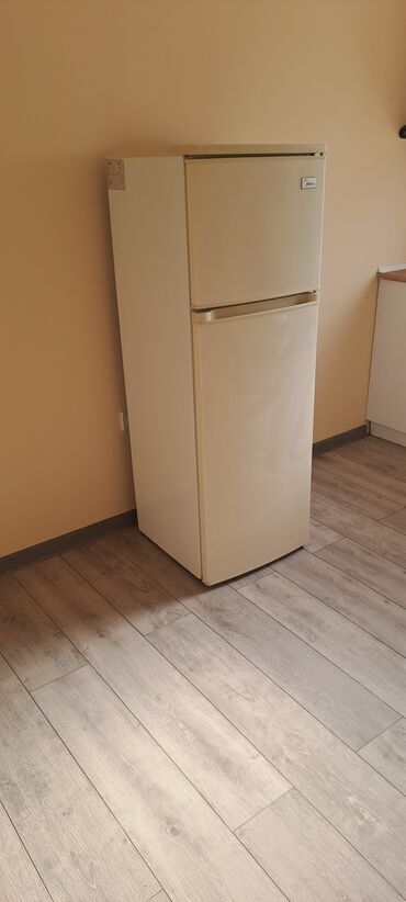холодильника: Холодильник Midea, Б/у, Двухкамерный