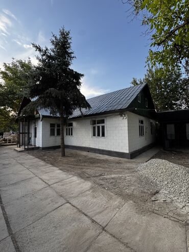 сдается коммерческое помещение: Үй, 90 кв. м, 3 бөлмө, Риелтор, Косметикалык оңдоо