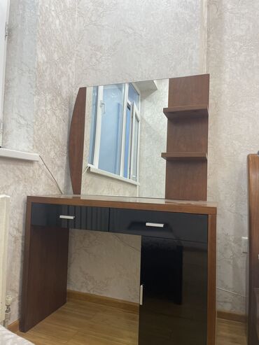 прикроватные тумбы купить: Туалетный столик, Со шкафом, цвет - Коричневый, Дерево