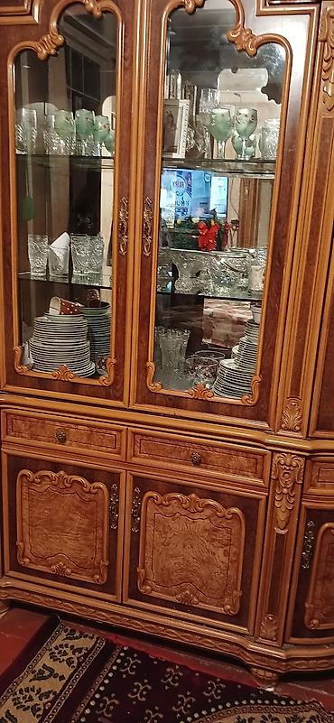 Dolab vitrinləri: Şüşəli dolab vitrini — 9