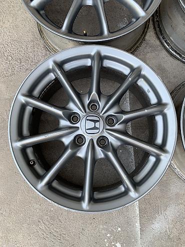 5 11: Литые Диски R 17 Honda, Комплект, отверстий - 5, Б/у — 5