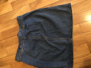 джинсовая куртка новый: S (EU 36)