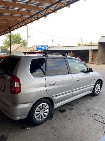 Mitsubishi: Mitsubishi Space Star: 2000 г., 1.3 л, Механика, Бензин, Минивэн — 12