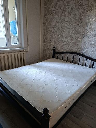 Кровати: Двуспальная кровать, Б/у, С матрасом, длина - 200 см — 2