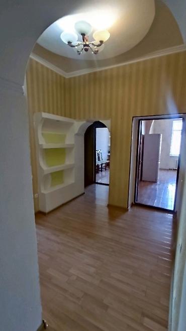 Продажа квартир: 4 комнаты, 95 м², Площадь Победы Индивидуалка, 4 этаж — 3