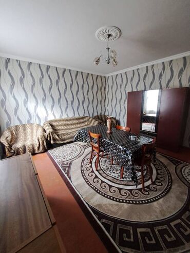 kohne guneslide satilan heyet evleri: 90 kv. m, 2 otaqlı, Qaz, İşıq, Su