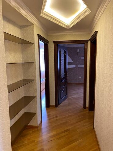 Uzunmüddətli kirayə mənzillər: 3 otaqlı mənzil kirayə verilir. Tibb Universitetindən 15 dəqiqə -da lalafo.az — 12 Uzunmüddətli kirayə mənzillər: 3 otaqlı mənzil kirayə verilir. Tibb Universitetindən 15 dəqiqə — 12