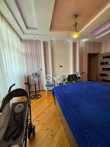 Sifarişlə qonaq dəstləri: Satılır: mənzilin geniş zalı və dəhlizi üçün nəzərdə tutulmuş daxili — 7