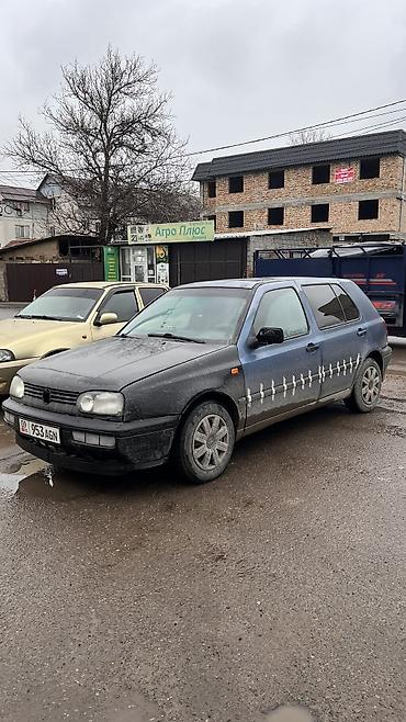 Volkswagen: Volkswagen Golf: 1993 г., 1.8 л, Механика, Бензин, Хэтчбэк — 7