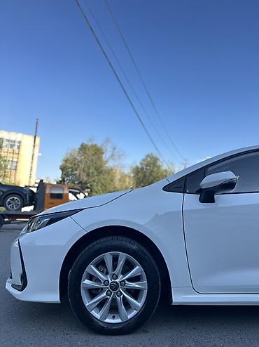 2023: Toyota Corolla: 2023 г., 1.2 л, Автомат, Бензин, Седан — 10
