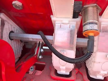 Другие сеялки: Сеялка зернотравянная серии pertum . Сеялка может использоваться как — 4