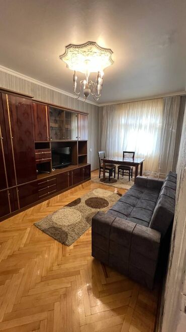 Uzunmüddətli kirayə mənzillər: Həzi aslanov metrosunu çıxışı,Grand marketin üstündə,9 mərtəbənin,6-cı — 2