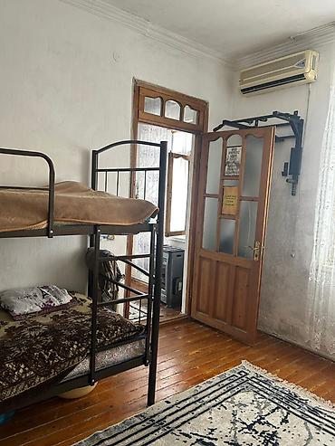 haciqabul kiraye evler: 1 otaqlı həyət evi – kirayəlik otaq - Şəhər həyətində ayrıca girişli — 1