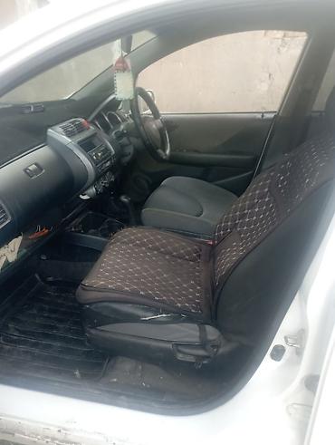 kaiyi e5: Honda Fit: 2002 г., 1.3 л, Автомат, Бензин, Хэтчбэк — 6