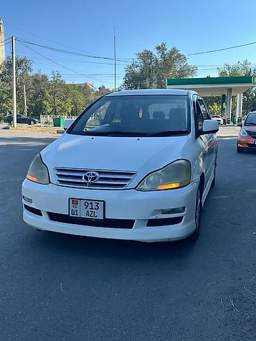 4: Toyota Ipsum: 2002 г., 2.4 л — 1