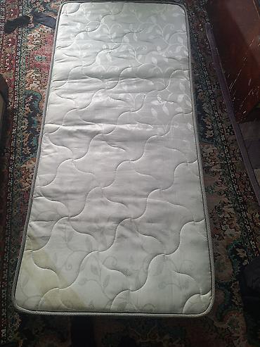 işlənmiş matraslar: Yataq döşəyin matras çox az işlənmiş ünvan Yasamal sovetsqi whacapp — 2