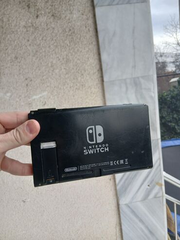 Nintendo Switch: Nintendo Switch konzola bez džojistika. Uz nindento ne ide originalni — 5
