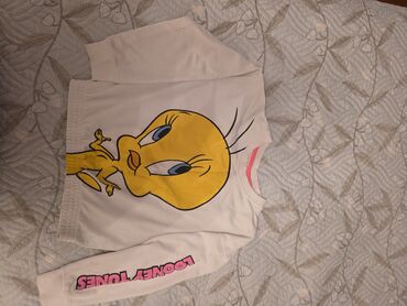 Koftalar, sviterlər: Ağ rəngli, uzunqol qız topu. Üzərində böyük, rəngli Tuiti quşu təsviri — 2