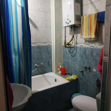 Uzunmüddətli kirayə mənzillər: Qara Qarayev metro yaxınlığında, parka yaxın, 5 mərtəbəli binanın 3-cü — 10