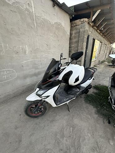 баткен скутер: Скутеретта 150 куб. см, Бензин, Б/у — 2