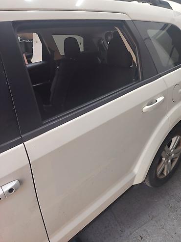 rolsue planeta: Fiat Freemont zadnja leva vrata bela — 1