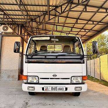 Грузовики: Грузовик, Nissan, Стандарт, 3 т, Б/у — 1