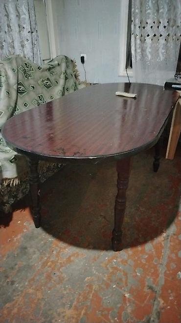 mətbəx stolu: Oval formalı taxta masa - Material: bərk ağac, tünd qəhvəyi/laklı — 1
