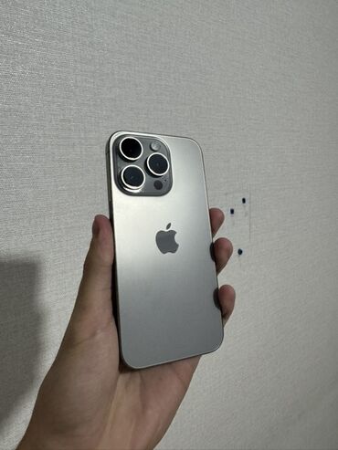 Apple iPhone: IPhone 15 Pro, Б/у, 256 ГБ, Natural Titanium, 84 %
