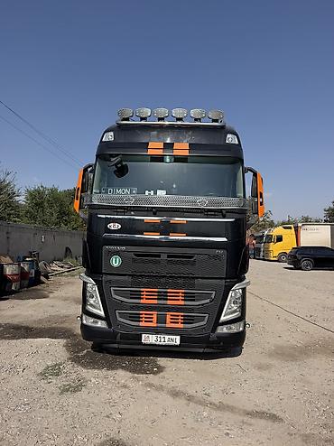 волво фш16: Volvo FH тягач с тентованным полуприцепом - Модель: Volvo FH — 3