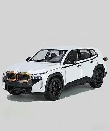 dior starke: Bmw xm beli 1:24. bmw xm beli 1:24 0014400 metalni automobil — 1