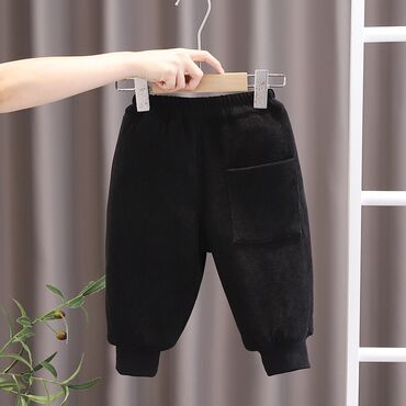 Cinslər və şalvarlar: Qara rəng 3-4 yaşa, Zolaqlı 2-3 yaş uşaqlara uyğundur. Çəhrayı rəngli — 5