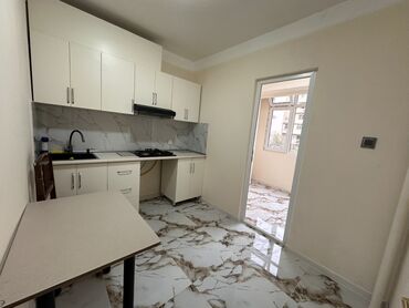 Uzunmüddətli kirayə mənzillər: Təmirli, geniş və işıqlı mənzil. - Planlaşdırma: ayrı-ayrı böyük — 3