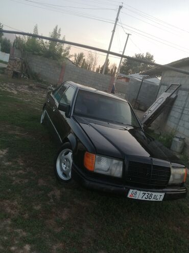 каропка мерседес 124: Представляем черный седан Mercedes-Benz W124, классическую модель