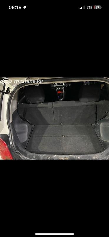 Toyota: Toyota Ist: 2003 г., Хэтчбэк — 8