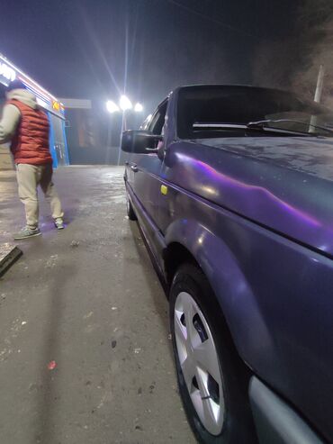 Другие Автомобили: Седан темно‑серого цвета. Кузов 4‑дверный, тонированные стекла по — 12