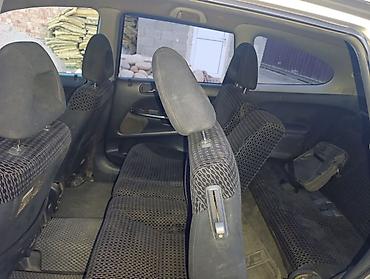 Honda: Honda Stream: 2002 г., 2 л, Автомат, Бензин, Минивэн — 6