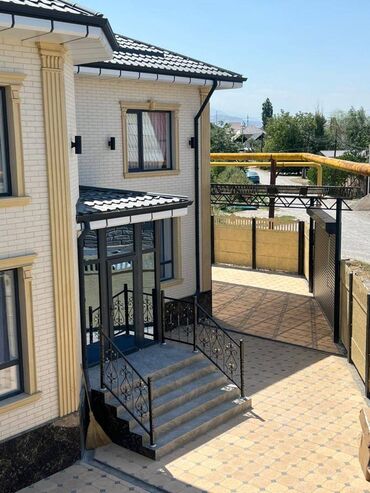 продажа домов город токмок: Дом, 200 м², 5 комнат, Агентство недвижимости