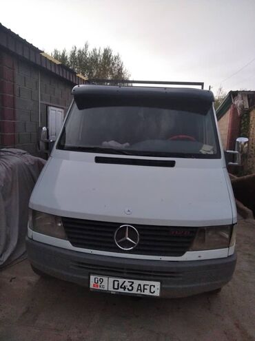 автомобили легковые: Mercedes-Benz Sprinter: 1997 г., 2.9 л, Механика, Дизель, Бус