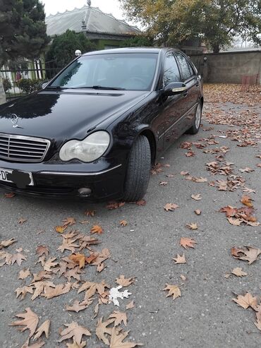 Mercedes-Benz: Mercedes-Benz C 200: 2 l | Sedan — 3