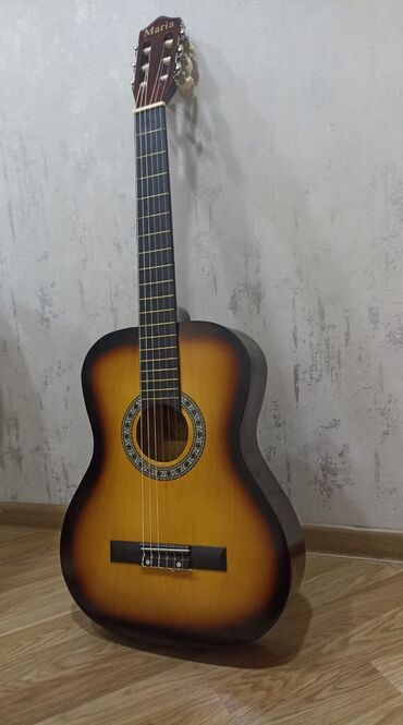 işlənmiş gitara: Klassik gitara, Avanti, Yeni, Pulsuz çatdırılma