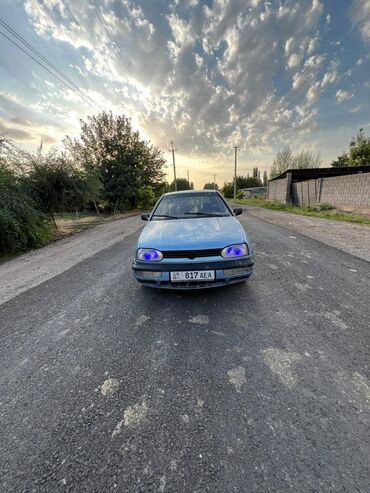 сиденья голф: Volkswagen Golf: 1.6 л, Механика, Бензин, Хэтчбэк