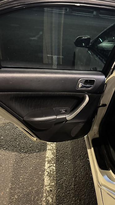 Honda: Honda Accord: 2004 г., 2 л, Типтроник, Газ, Седан — 3