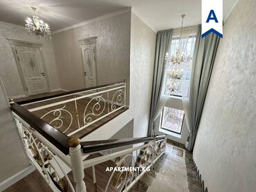 Долгосрочная аренда домов: 300 м², 7 комнат — 18