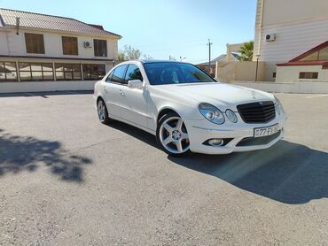 Mercedes-Benz: Mercedes-Benz E 350: 3.5 l | 2008 il Sedan