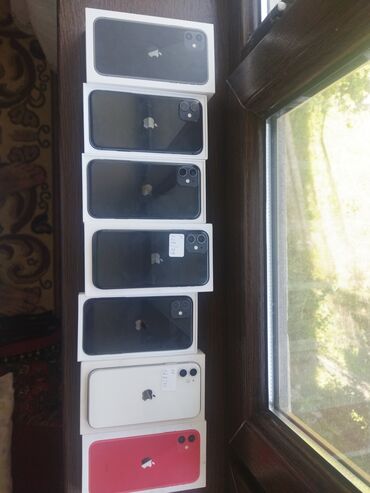 Apple iPhone: IPhone 11, Б/у, 128 ГБ, Черный, Защитное стекло, Коробка, 86 %