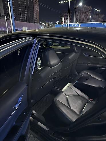 Toyota: Toyota Camry: 2019 г., 2.5 л, Вариатор, Гибрид, Седан — 7