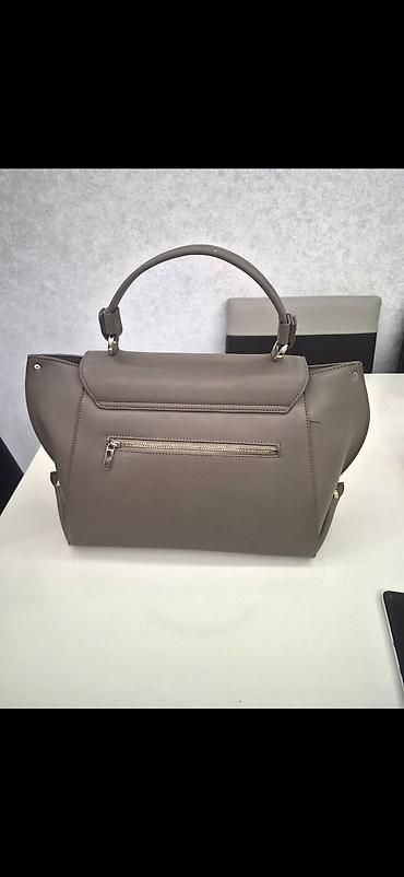 Çantalar: Salvatore Ferragamo qadın əl çantası - Model: üstdən tutacaqlı, flap — 2
